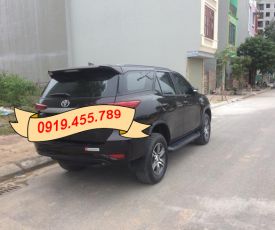 Xe du lịch 7 chỗ Xe du lịch 7 chỗ